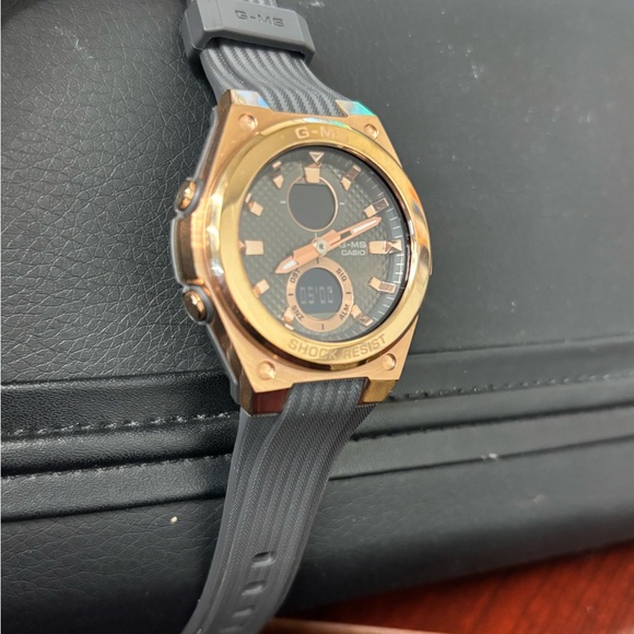 Baby G -Casio watch/Gently used/ New Battery - Picture 9 of 17